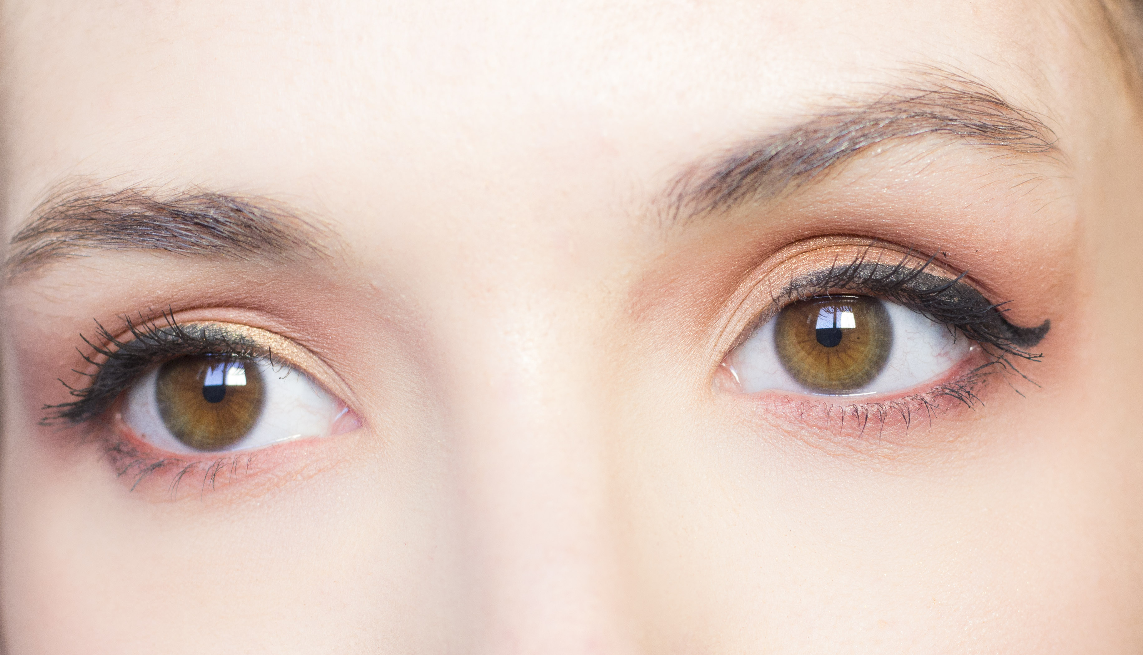 Make-up with huda beauty warm brow obsessions