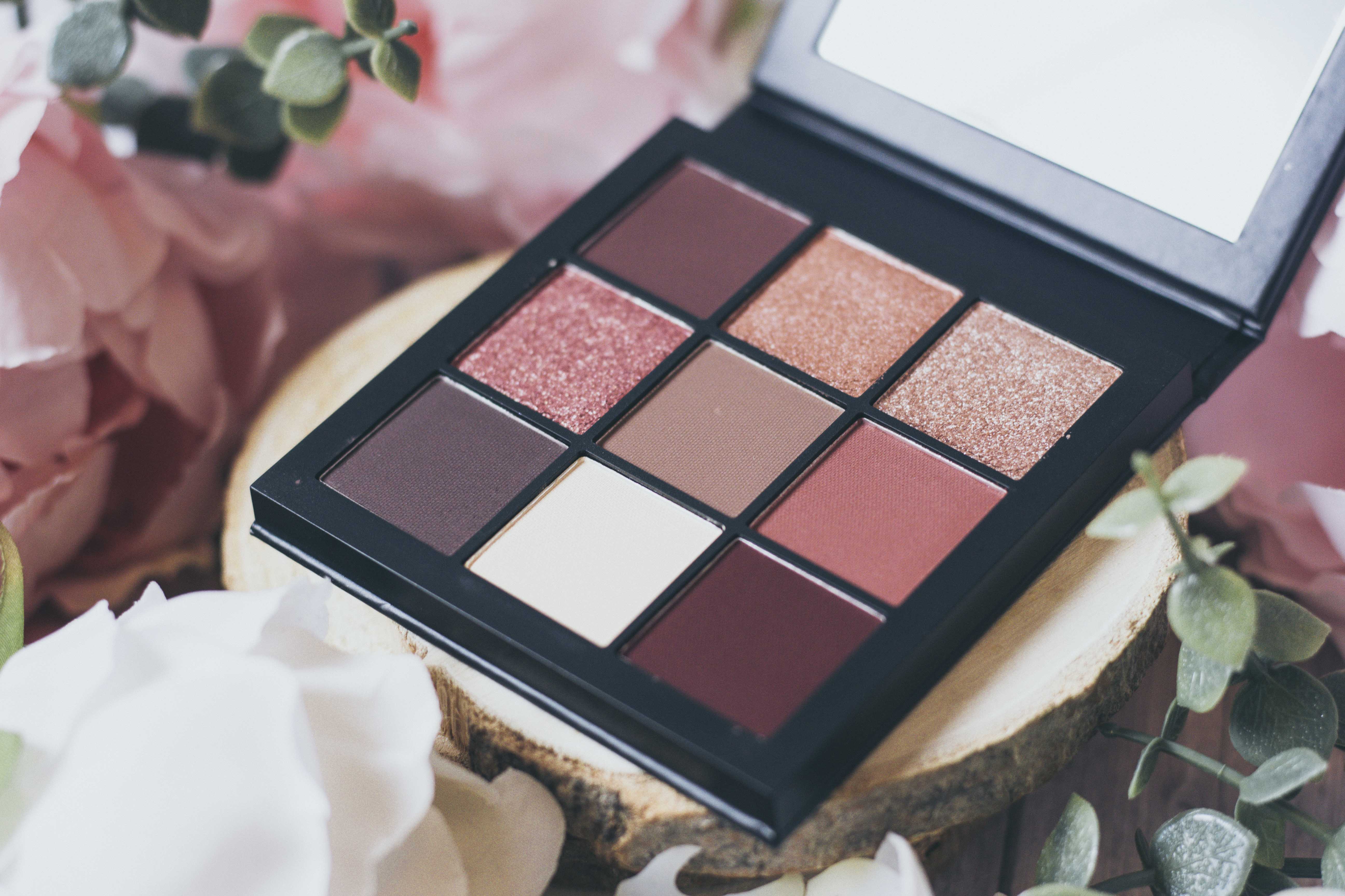 Huda Beauty Mauve Obessions palette